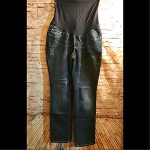 Maternity skinny jeans